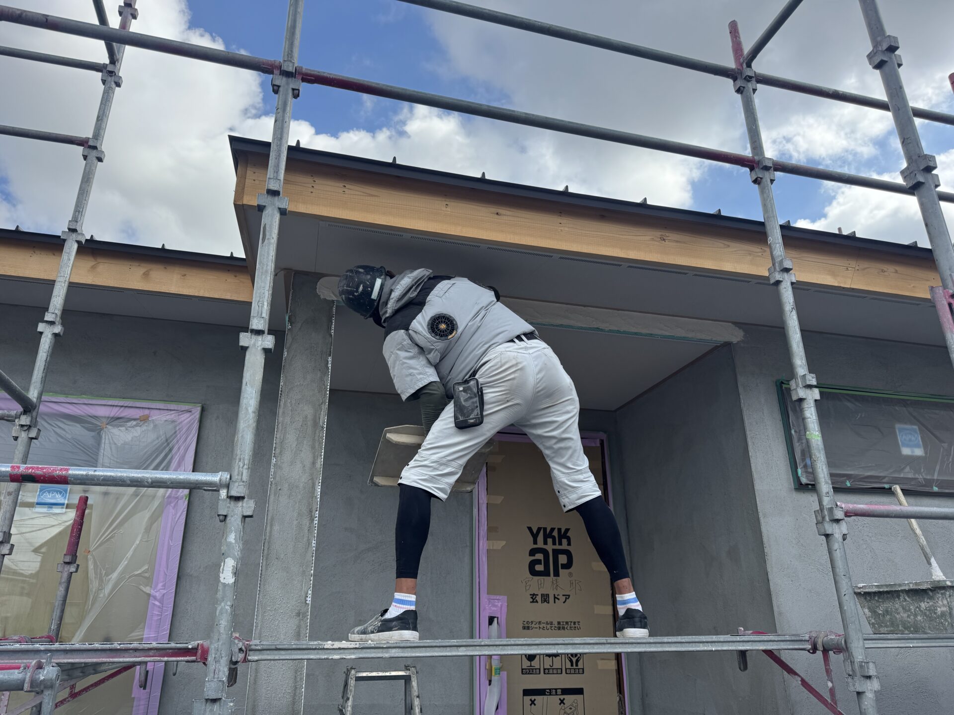 外壁塗り壁が出来ていく姿