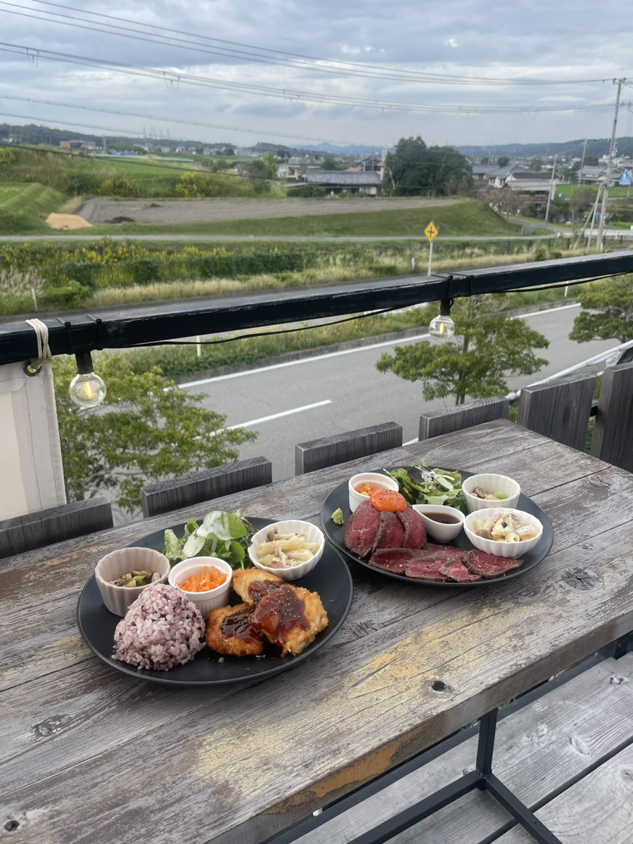 のどかな場所でランチ